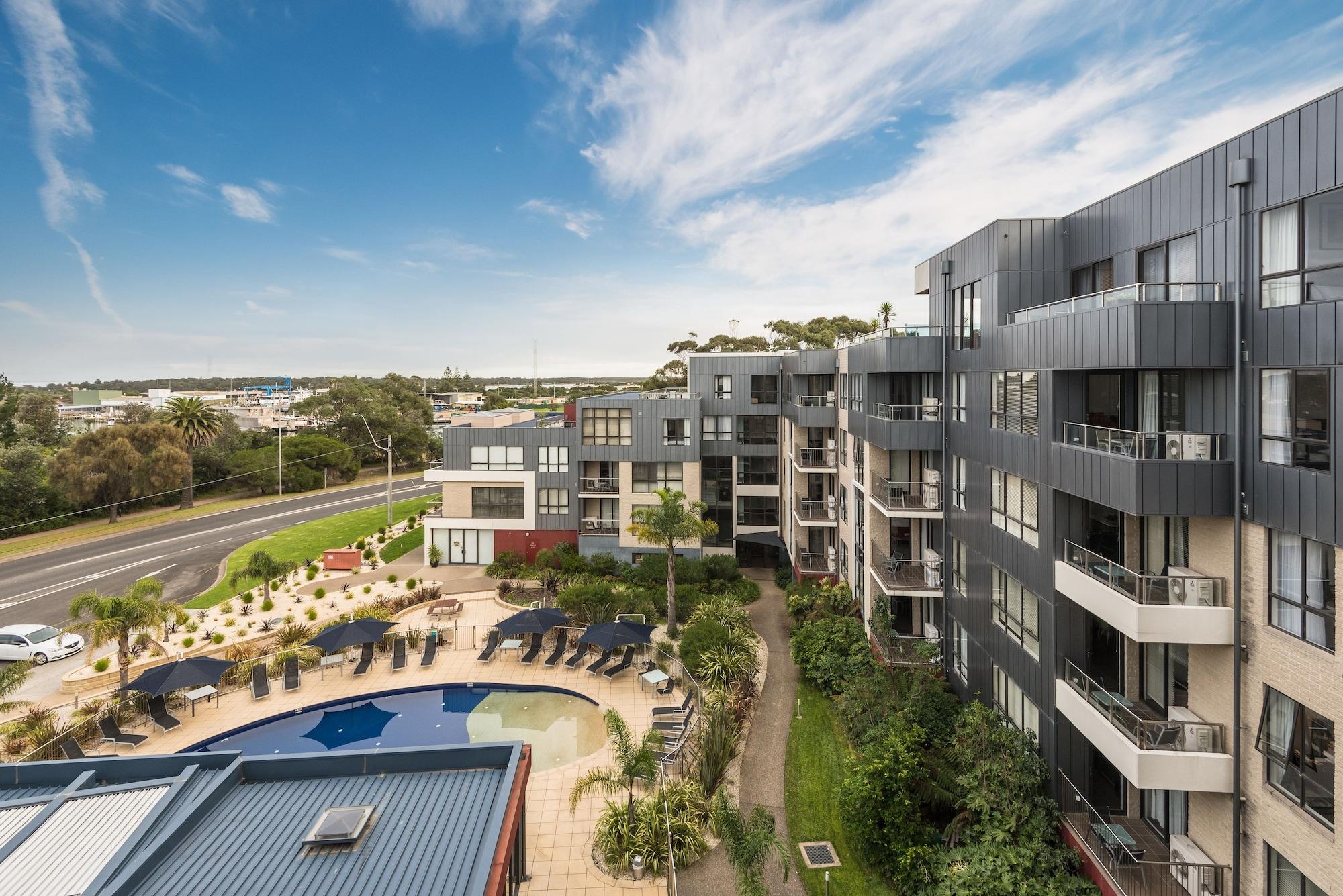 The Esplanade Resort And Spa Lakes Entrance Ngoại thất bức ảnh